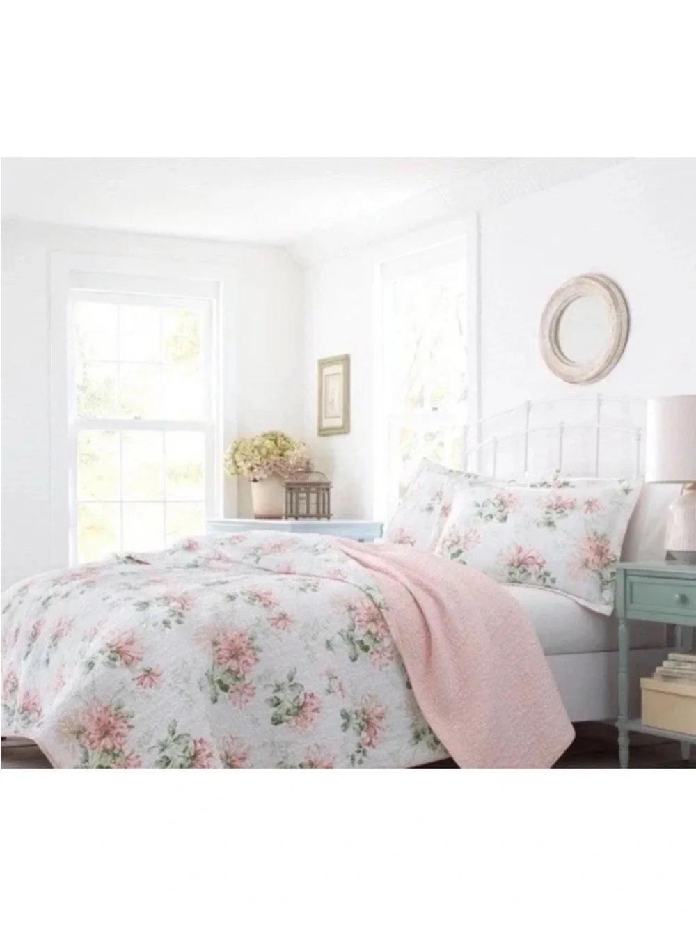 Laura Ashley FULL/QUEEN Honeysuckle Pink Floral Reversible Quilt Set Floral 3PC